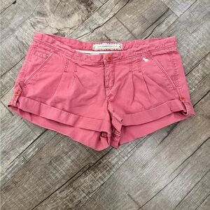 Abercrombie & Fitch Women’s Y2K Pleated Low Rise Shorts Coral Pink Size 6